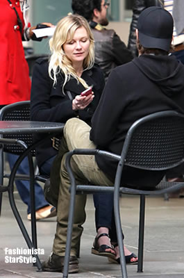 KirstenDunst2FEB13021101