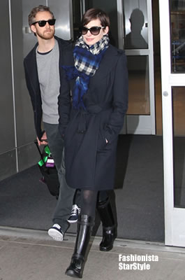 AnneHathaway3MAR13030904 AnneHathaway3MAR13030904